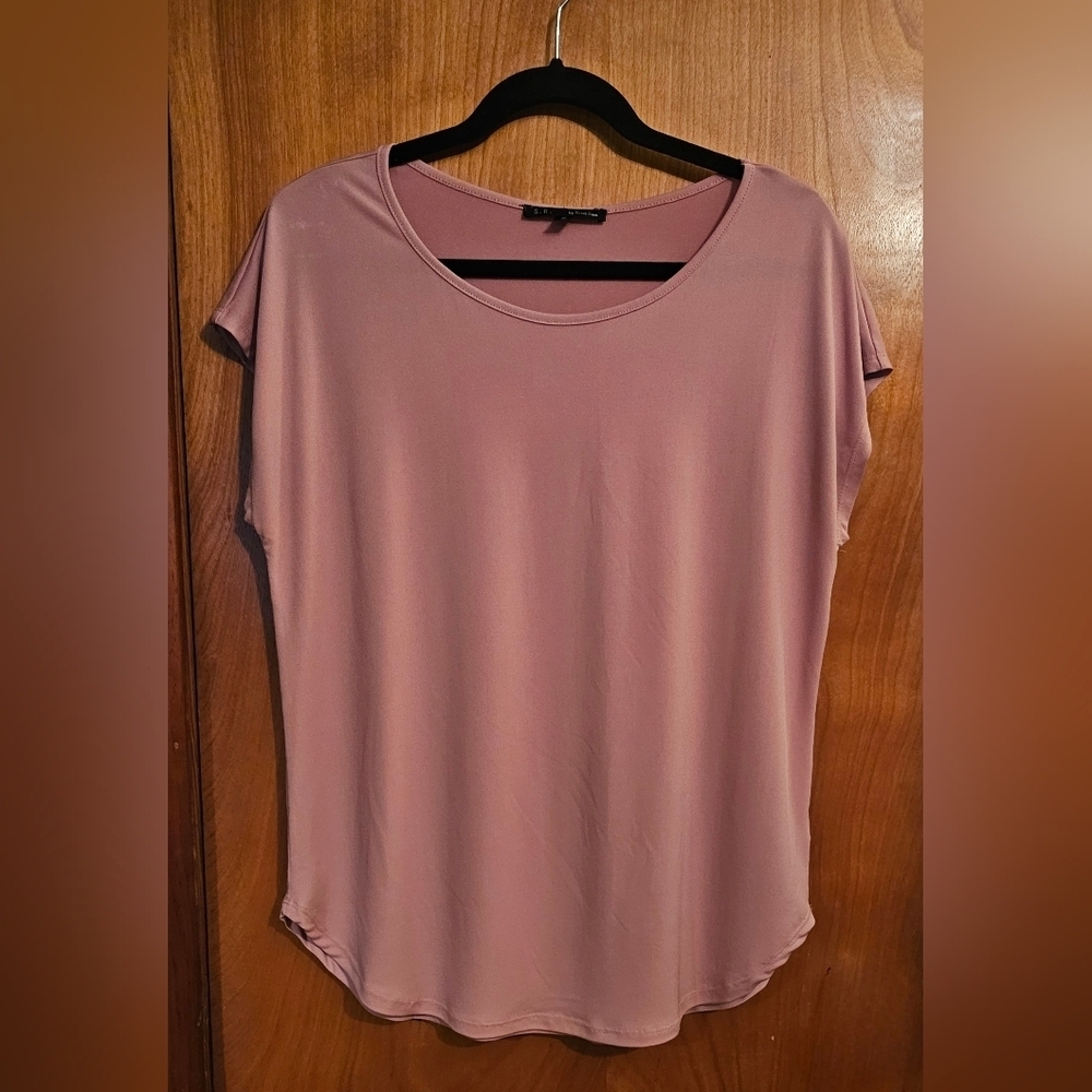Sweet Rain Mauve Short Sleeve Top | Soft Casual Tee - Size M